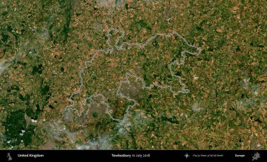 Tewkesbury 'de. Temmuz 2018 'de çekilen Copernicus Sentinel karolarından oluşan bir uydu görüntüsü üzerinde Birleşik Krallık' ın idari bölgesinin ana hatlarını belirledik.