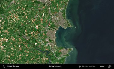 Torbay. Mayıs 2023 'te çekilen Copernicus Sentinel karolarından oluşan bir uydu görüntüsü üzerinde Birleşik Krallık' ın idari alanının ana hatlarını belirledik.