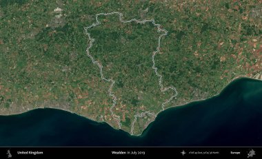 Varlıklı. Temmuz 2019 'da çekilen Kopernik Nöbetçi karolarından oluşan bir uydu görüntüsünde Birleşik Krallık' ın idari bölgesinin ana hatları belirlendi.