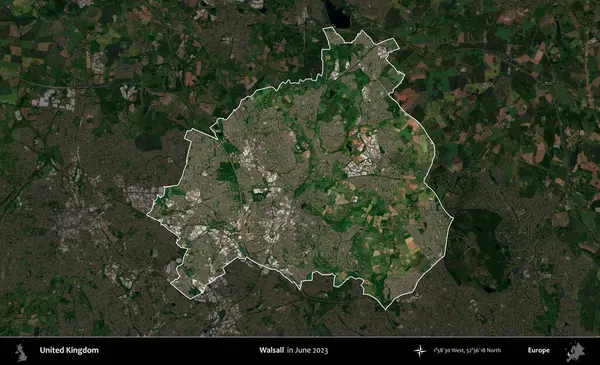 Walsall. Birleşik Krallık 'ın idari alanı, Haziran 2023' te çekilen Kopernik Nöbetçi karolarından oluşan koyu renkli bir uydu görüntüsüyle vurgulanmış ve özetlenmiştir.