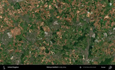 Welwyn Hatfield. Temmuz 2024 'te çekilen Kopernik Nöbetçi karolarından oluşan bir uydu görüntüsü üzerinde Birleşik Krallık' ın idari alanı