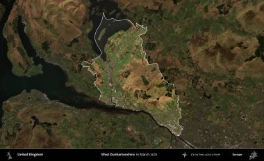 Batı Dunbartonshire. Birleşik Krallık 'ın idari alanı, Mart 2022' de çekilen Kopernik Nöbetçi karolarından oluşan koyu renkli bir uydu görüntüsü üzerinde vurgulandı ve özetlendi.