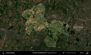 Windsor ve Maidenhead. Birleşik Krallık 'ın idari alanı, Eylül 2021' de çekilen Kopernik Nöbetçi karolarından oluşan koyu renkli bir uydu görüntüsü üzerinde vurgulandı ve özetlendi.