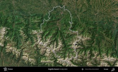 Argeles-Gazost. Copernicus Sentinel 'in Temmuz 2022' de çekilen uydu görüntüsünde Fransa 'nın idari bölgesinin ana hatları belirlendi.