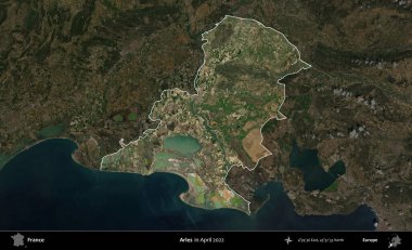 Arles. Fransa 'nın idari alanı, Nisan 2022' de çekilen Kopernik Nöbetçi karolarından oluşan koyu renkli bir uydu görüntüsü üzerinde vurgulandı ve özetlendi.