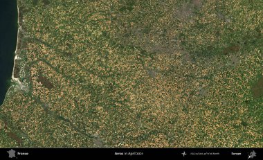 Arras. Copernicus Sentinel 'in Nisan 2021' de çekilmiş uydu görüntüsü üzerine Fransa 'nın idari bölgesi.