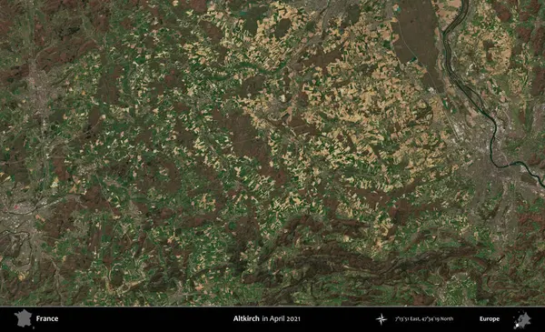 Altkirch. Copernicus Sentinel 'in Nisan 2021' de çekilmiş uydu görüntüsü üzerine Fransa 'nın idari bölgesi.