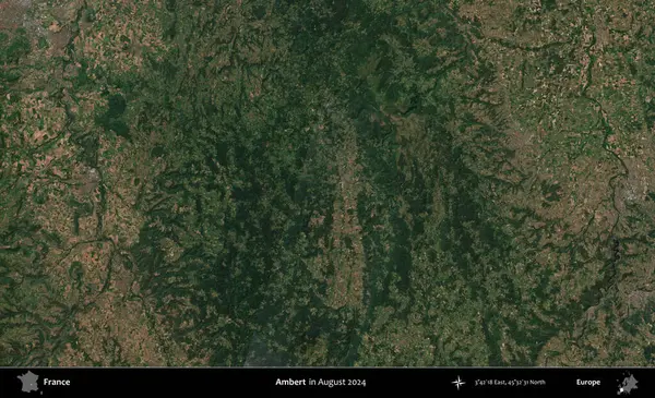 Ambert. Copernicus Sentinel 'in Ağustos 2024' te çekilmiş uydu görüntüsü üzerine Fransa 'nın idari bölgesi.