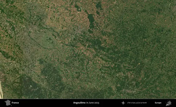 Angoume. Copernicus Sentinel 'in Haziran 2023' te çekilmiş uydu görüntüsü üzerine Fransa 'nın idari bölgesi.