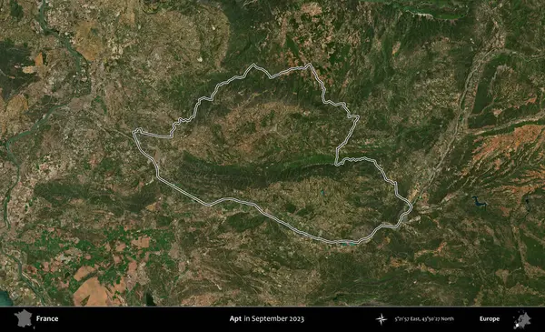 Bir daire. Eylül 2023 'te çekilen Copernicus Sentinel karolarından oluşan bir uydu görüntüsünde Fransa' nın idari bölgesinin ana hatlarını çizdim.