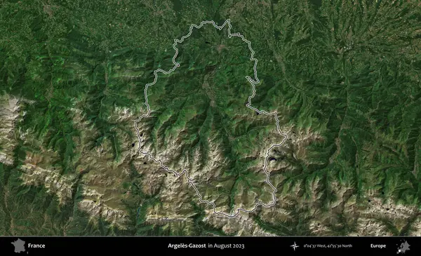 Argeles-Gazost. Copernicus Sentinel 'in Ağustos 2023' te çekilen uydu görüntüsünde Fransa 'nın idari bölgesinin ana hatları belirlendi.