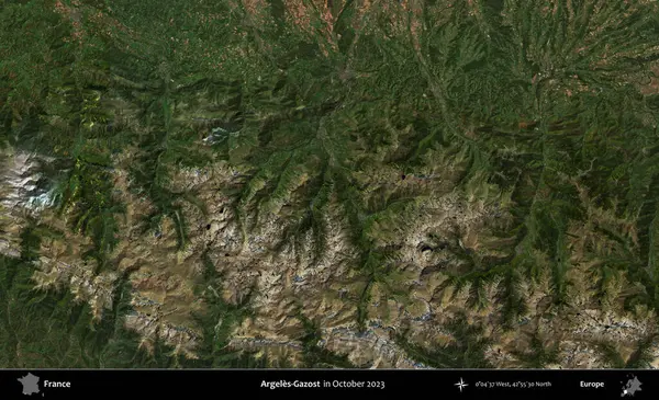 Argeles-Gazost. Copernicus Sentinel 'in Ekim 2023' te çekilmiş uydu görüntüsü üzerine Fransa 'nın idari bölgesi.