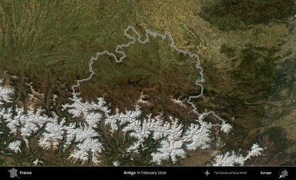 Ariege. Copernicus Sentinel 'in Şubat 2020' de çekilen uydu görüntüsünde Fransa 'nın idari bölgesinin ana hatları belirlendi.