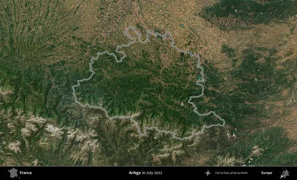 Ariege. Copernicus Sentinel 'in Temmuz 2022' de çekilen uydu görüntüsünde Fransa 'nın idari bölgesinin ana hatları belirlendi.
