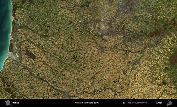 Arras. Copernicus Sentinel 'in Şubat 2019' da çekilmiş uydu görüntüsü üzerine Fransa 'nın idari bölgesi
