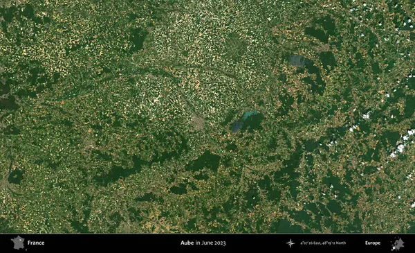 Aube. Copernicus Sentinel 'in Haziran 2023' te çekilmiş uydu görüntüsü üzerine Fransa 'nın idari bölgesi.