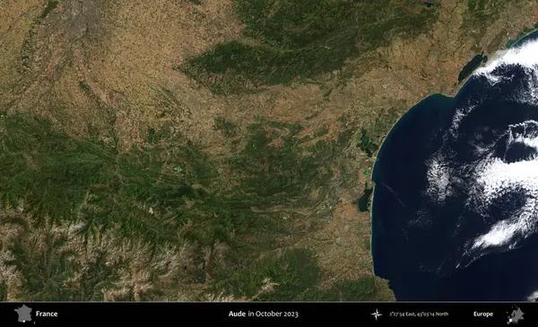 Aude. Copernicus Sentinel 'in Ekim 2023' te çekilmiş uydu görüntüsü üzerine Fransa 'nın idari bölgesi.