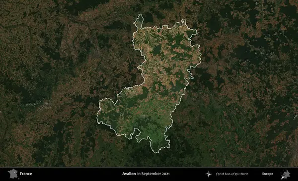 Avallon. Fransa 'nın idari alanı, Eylül 2021' de çekilen Kopernik Sentinel karolarından oluşan koyu renkli bir uydu görüntüsü üzerinde vurgulandı ve özetlendi.