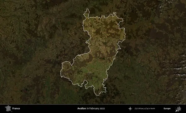 Avallon. Fransa 'nın idari alanı, Şubat 2022' de çekilen Kopernik Sentinel karolarından oluşan koyu renkli bir uydu görüntüsü üzerinde vurgulandı ve özetlendi.