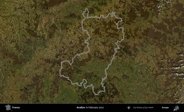 Avallon. Copernicus Sentinel 'in Şubat 2022' de çekilen uydu görüntüsünde Fransa 'nın idari bölgesinin ana hatları belirlendi.