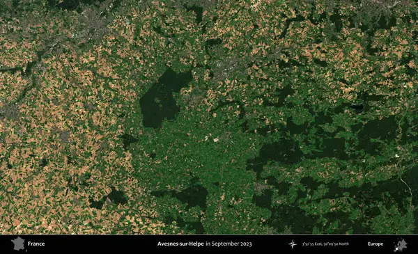 Avesnes-sur-Helpe. Copernicus Sentinel 'in Eylül 2023' te çekilmiş uydu görüntüsü üzerine Fransa 'nın idari bölgesi.