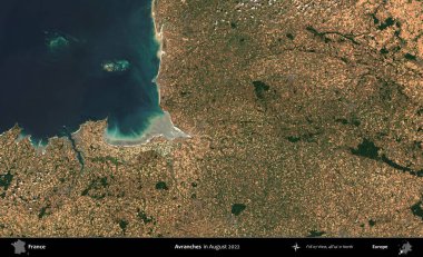 Çığ. Copernicus Sentinel 'in Ağustos 2022' de çekilmiş uydu görüntüsü üzerine Fransa 'nın idari bölgesi.