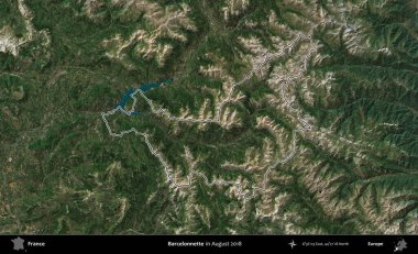 Barcelonnette. Copernicus Sentinel 'in Ağustos 2018' de çekilen uydu görüntüsünde Fransa 'nın idari bölgesinin ana hatları belirlendi.