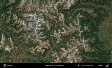 Briancon. Eylül 2019 'da çekilen Copernicus Sentinel karolarından oluşan bir uydu görüntüsünde Fransa' nın idari bölgesinin ana hatlarını çizdim.