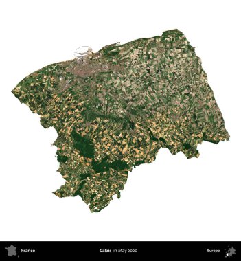 Calais. Fransa 'nın idari bölgesi, Mayıs 2020' de çekilen Kopernik Nöbetçi karolarından oluşan bir uydu görüntüsüyle beyaza izole edildi.