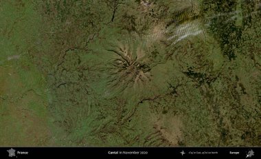 Cantal. Copernicus Sentinel 'in Kasım 2020' de çekilmiş uydu görüntüsü üzerine Fransa 'nın idari bölgesi.