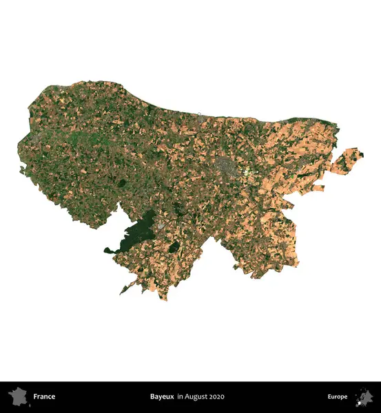 Bayeux. Fransa 'nın idari bölgesi, Ağustos 2020' de çekilen Kopernik Nöbetçi karolarından oluşan bir uydu görüntüsüyle beyaza izole edildi.