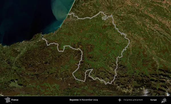 Bayonne. Copernicus Sentinel 'in Kasım 2024' te çekilen uydu görüntüsünde Fransa 'nın idari bölgesinin ana hatlarını çizdim.