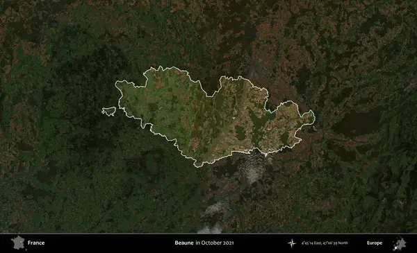 Beaune. Fransa 'nın idari alanı, Ekim 2021' de çekilen Kopernik Nöbetçi karolarından oluşan koyu renkli bir uydu görüntüsü üzerinde vurgulandı ve özetlendi.