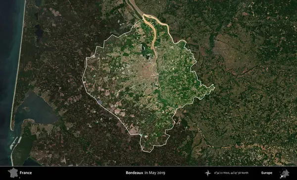 Bordo şarabı. Fransa 'nın idari alanı, Mayıs 2019' da çekilen Kopernik Nöbetçi karolarından oluşan koyu renkli bir uydu görüntüsü üzerinde vurgulandı ve özetlendi.