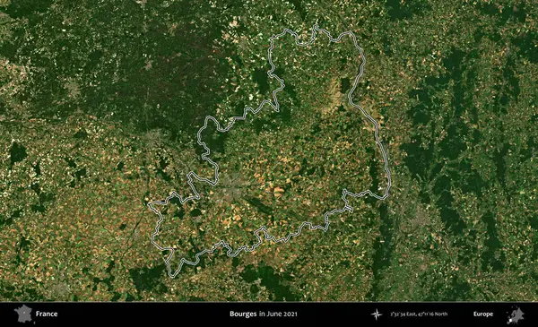Bourges. Copernicus Sentinel 'in Haziran 2021' de çekilen uydu görüntüsünde Fransa 'nın idari bölgesinin ana hatları belirlendi.