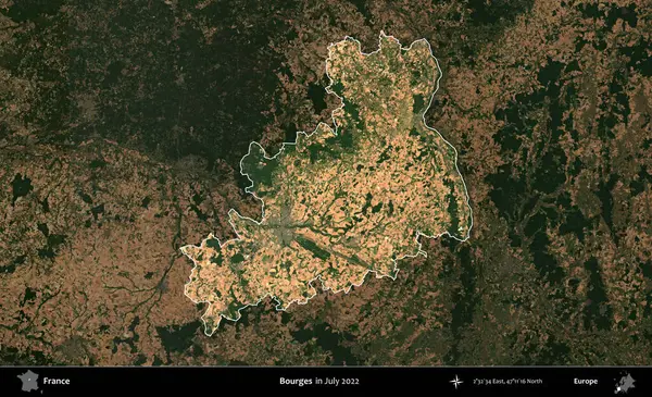 Bourges. Fransa 'nın idari alanı, Temmuz 2022' de çekilen Kopernik Nöbetçi karolarından oluşan koyu renkli bir uydu görüntüsüyle vurgulandı ve özetlendi.