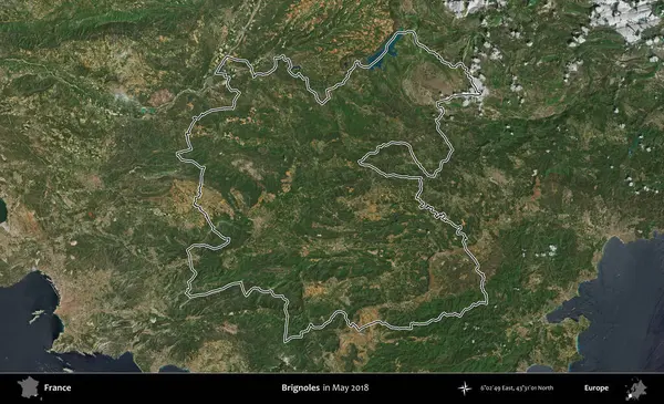 Brignoles. Mayıs 2018 'de çekilen Copernicus Sentinel karolarından oluşan bir uydu görüntüsünde Fransa' nın idari bölgesinin ana hatlarını çizdim.