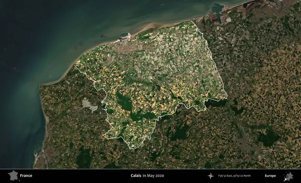 Calais. Fransa 'nın idari alanı, Mayıs 2020' de çekilen Kopernik Nöbetçi karolarından oluşan koyu renkli bir uydu görüntüsü üzerinde vurgulandı ve özetlendi.
