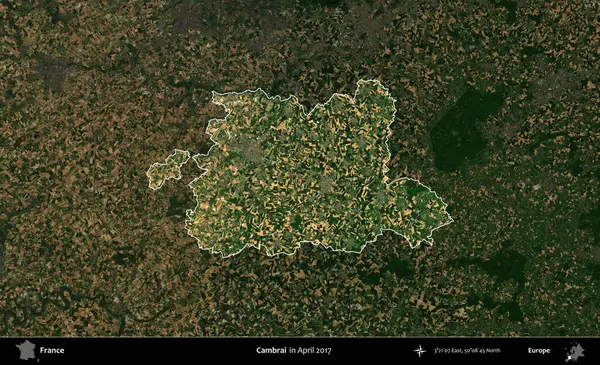 Cambrai. Fransa 'nın idari alanı, Nisan 2017' de çekilen Kopernik Nöbetçi karolarından oluşan koyu renkli bir uydu görüntüsü üzerinde vurgulandı ve özetlendi.
