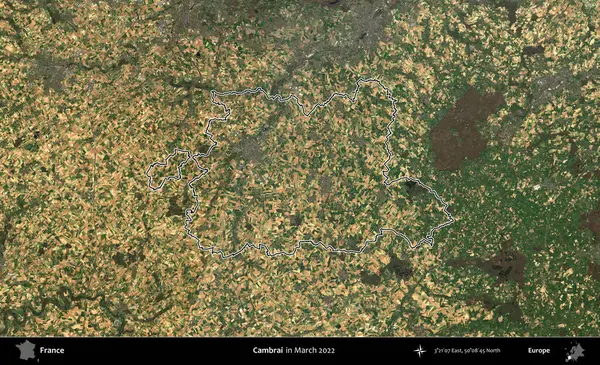 Cambrai. Mart 2022 'de çekilen Copernicus Sentinel karolarından oluşan bir uydu görüntüsünde Fransa' nın idari bölgesinin ana hatları belirlendi.