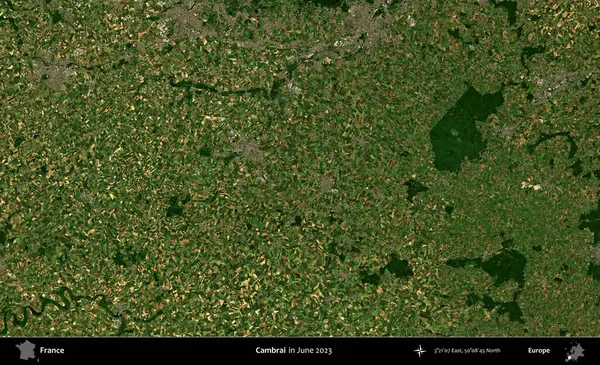 Cambrai. Copernicus Sentinel 'in Haziran 2023' te çekilmiş uydu görüntüsü üzerine Fransa 'nın idari bölgesi.