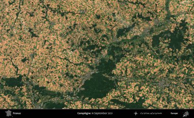 Compiegne. Copernicus Sentinel 'in Eylül 2021' de çekilmiş uydu görüntüsü üzerine Fransa 'nın idari bölgesi.