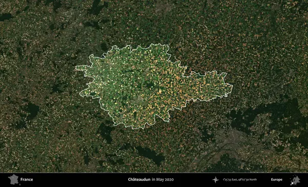 Chateaudun. Fransa 'nın idari alanı, Mayıs 2020' de çekilen Kopernik Nöbetçi karolarından oluşan koyu renkli bir uydu görüntüsü üzerinde vurgulandı ve özetlendi.