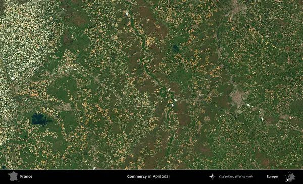 Merhamet et. Copernicus Sentinel 'in Nisan 2021' de çekilmiş uydu görüntüsü üzerine Fransa 'nın idari bölgesi.