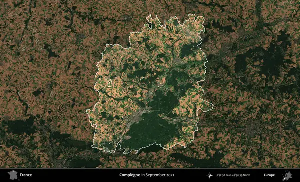 Compiegne. Fransa 'nın idari alanı, Eylül 2021' de çekilen Kopernik Sentinel karolarından oluşan koyu renkli bir uydu görüntüsü üzerinde vurgulandı ve özetlendi.