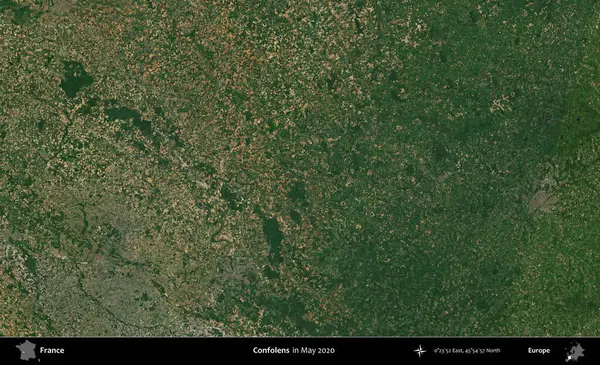 Confolens. Mayıs 2020 'de Copernicus Sentinel karolarından oluşan bir uydu görüntüsü üzerine Fransa' nın idari bölgesi