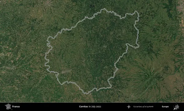 Correze. Copernicus Sentinel 'in Temmuz 2022' de çekilen uydu görüntüsünde Fransa 'nın idari bölgesinin ana hatları belirlendi.