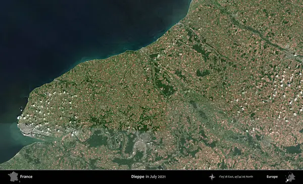 Dieppe. Copernicus Sentinel 'in Temmuz 2021' de çekilmiş uydu görüntüsü üzerine Fransa 'nın idari bölgesi