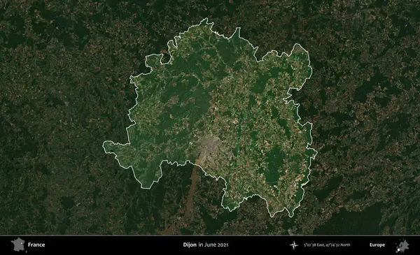 Dijon. Fransa 'nın idari alanı, Haziran 2021' de çekilen Kopernik Sentinel karolarından oluşan koyu renkli bir uydu görüntüsü üzerinde vurgulandı ve özetlendi.