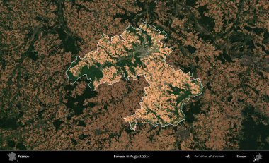 Evreux. Fransa 'nın idari alanı, Ağustos 2024' te çekilen Kopernik Sentinel karolarından oluşan koyu renkli bir uydu görüntüsü üzerinde vurgulandı ve özetlendi.